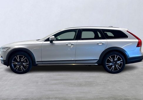 Volvo V90 Cross Country, 2020