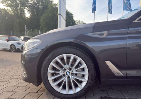 BMW 530, 2020