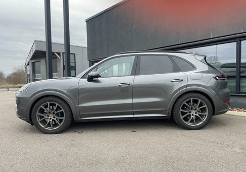 Porsche Cayenne, 2024