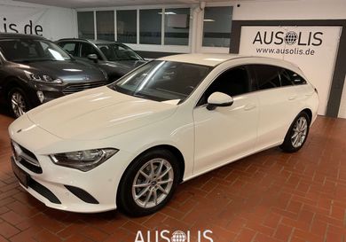Mercedes-Benz CLA 180, 2022
