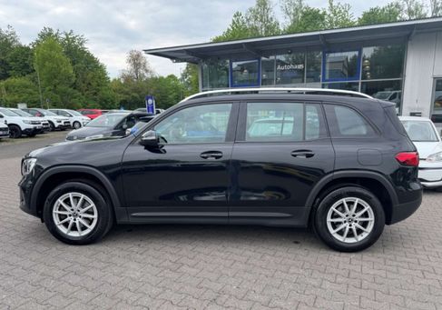 Mercedes-Benz GLB 180, 2023