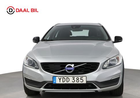 Volvo V60 Cross Country, 2016