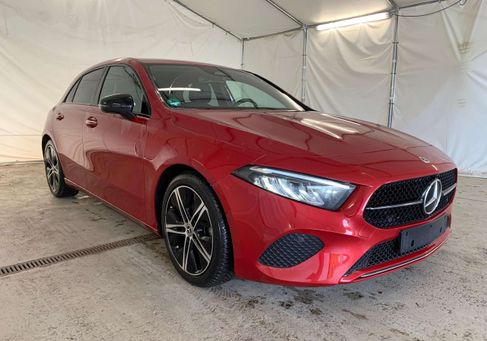 Mercedes-Benz A 200, 2023