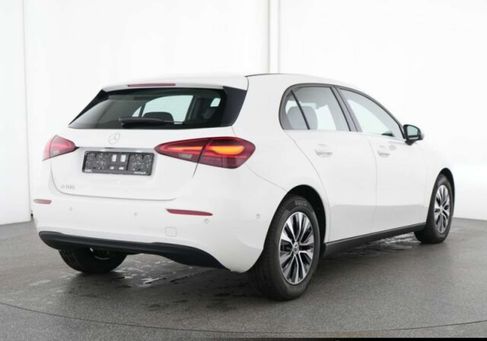 Mercedes-Benz A 180, 2025