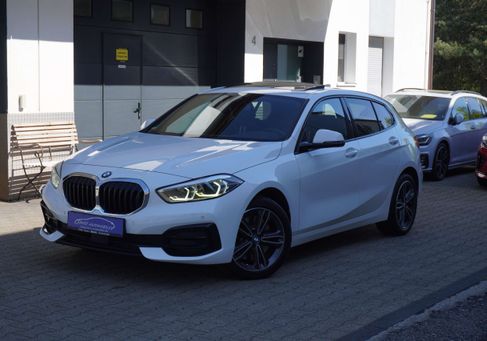 BMW 120, 2022