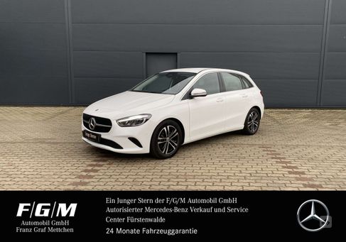 Mercedes-Benz B 180, 2023