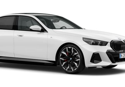 BMW 550, 2025