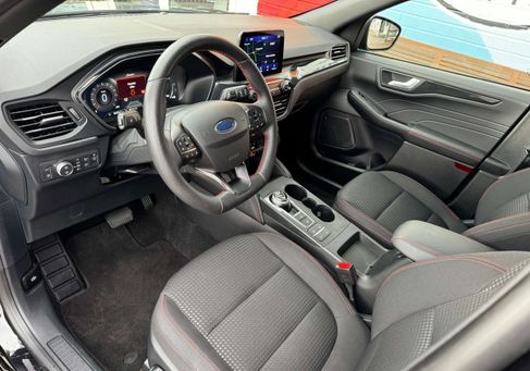 Ford Kuga, 2021
