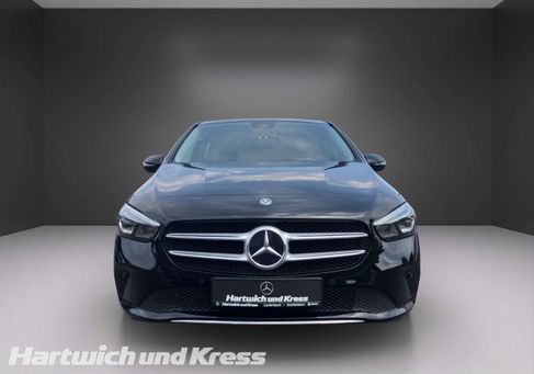 Mercedes-Benz B 200, 2022