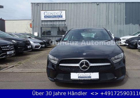 Mercedes-Benz A 220, 2022