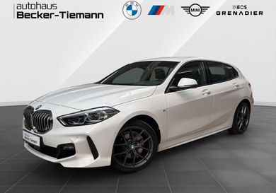BMW 118, 2022