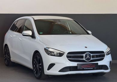 Mercedes-Benz B 180, 2020