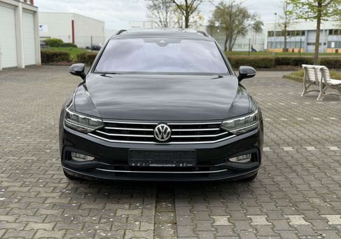 Volkswagen Passat Variant, 2023 3