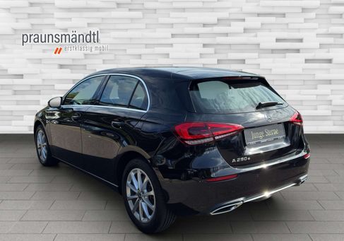 Mercedes-Benz A 250, 2021