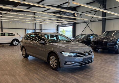 Volkswagen Passat Variant, 2023 3