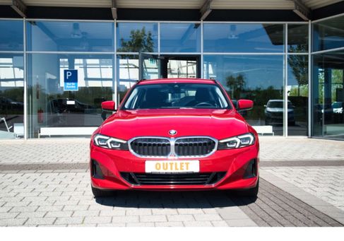 BMW 318, 2023