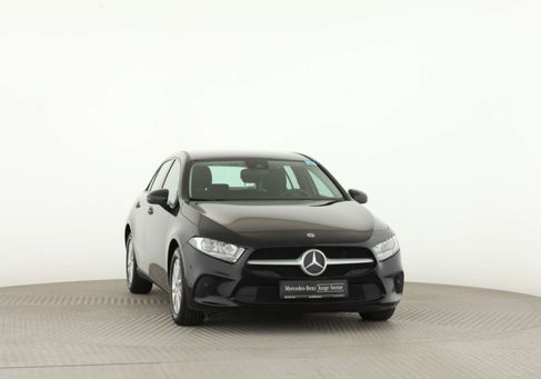 Mercedes-Benz A 180, 2023
