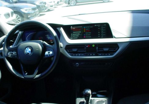 BMW 120, 2022