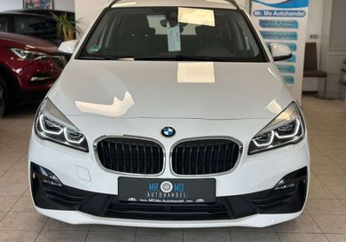 BMW 216, 2018