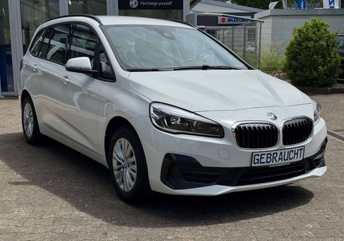 BMW 218, 2022 3