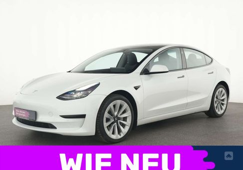 Tesla Model 3, 2022