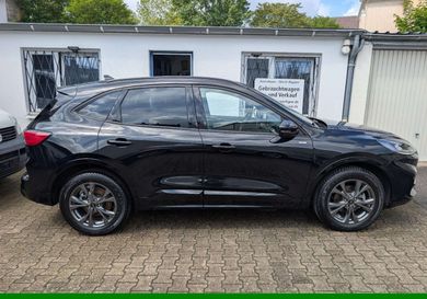 Ford Kuga, 2022