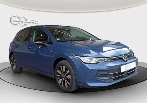 Volkswagen Golf, 2024 3