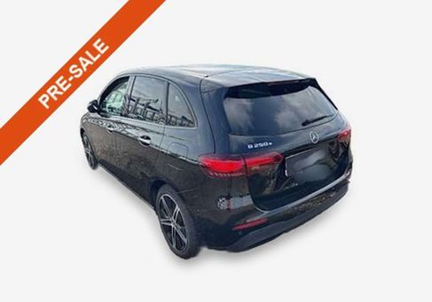 Mercedes-Benz B 250, 2023 3