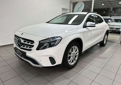 Mercedes-Benz GLA 180, 2020