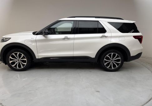 Ford Explorer, 2022