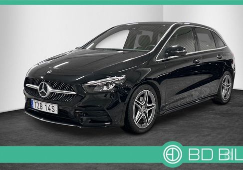 Mercedes-Benz B 180, 2023