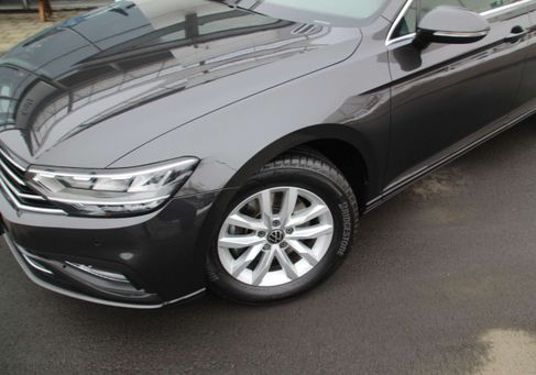 Volkswagen Passat Variant, 2023