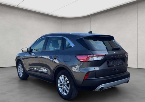 Ford Kuga, 2021