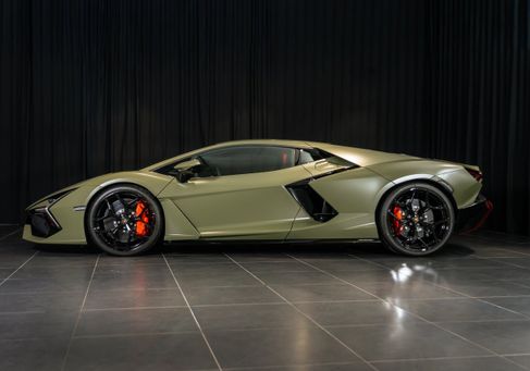 Lamborghini, 2024