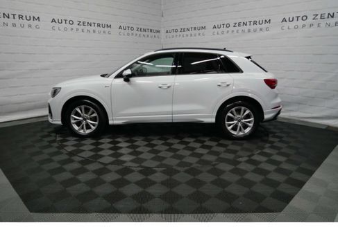 Audi Q3, 2022