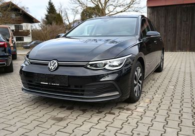 Volkswagen Golf, 2022