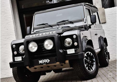 Land Rover Defender, 2015