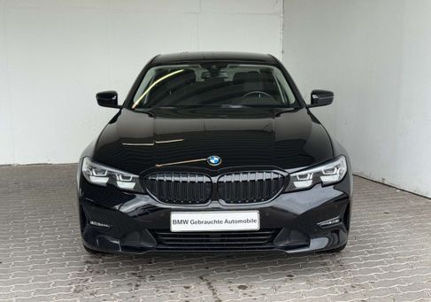 BMW 318, 2020