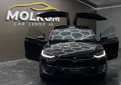 Tesla Model X, 2016