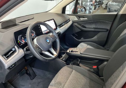 BMW 220, 2025 3