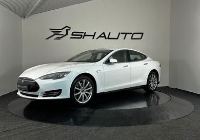 Tesla Model S, 2014