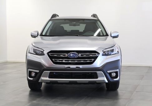 Subaru OUTBACK, 2025