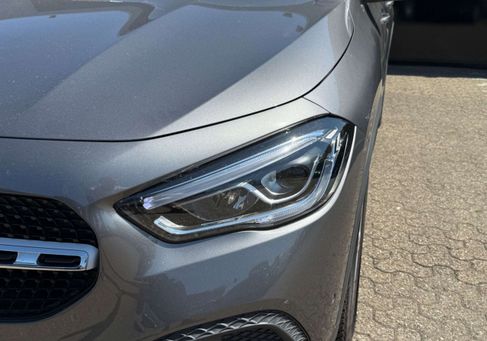 Mercedes-Benz GLA 180, 2023