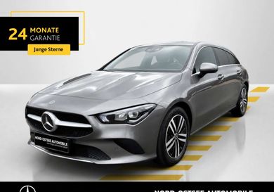 Mercedes-Benz CLA 200, 2022