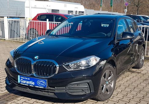 BMW 118, 2020