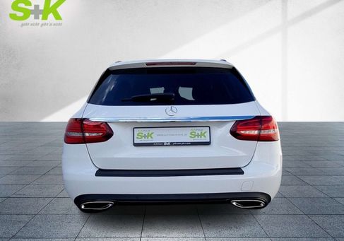 Mercedes-Benz 300, 2019