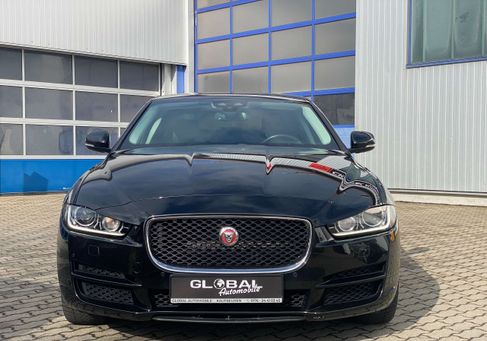 Jaguar XE, 2017