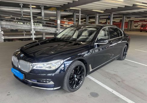 BMW 730, 2017