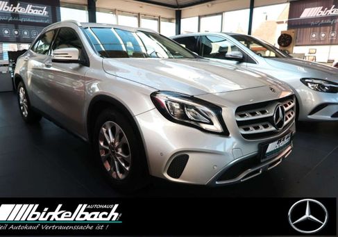 Mercedes-Benz GLA 180, 2017