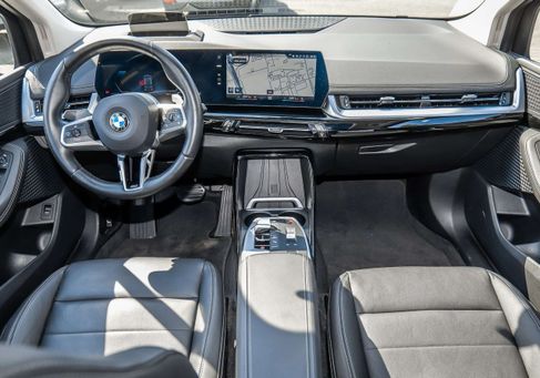 BMW 220, 2022 3
